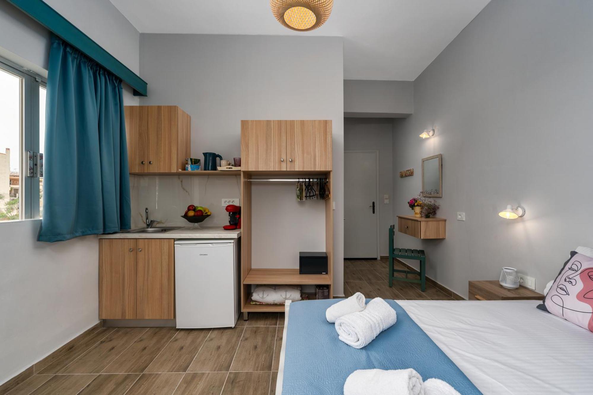 Laconia Domus - Plytra Buitenkant foto